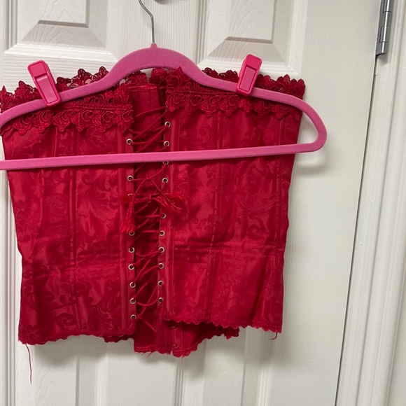 Valentines Day 💕Red Corsette - Picture 3 of 5